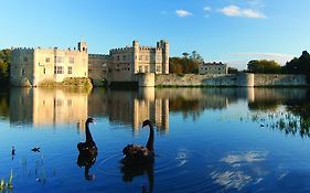 Leeds Castle Stable Courtyard Bed And Breakfast